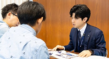 教員と参加者による個別相談