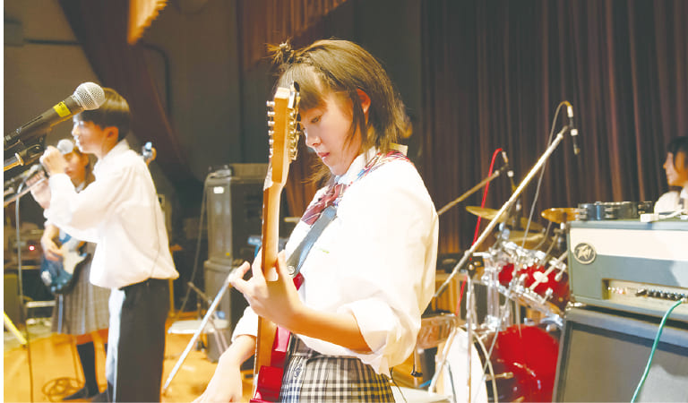 軽音楽部